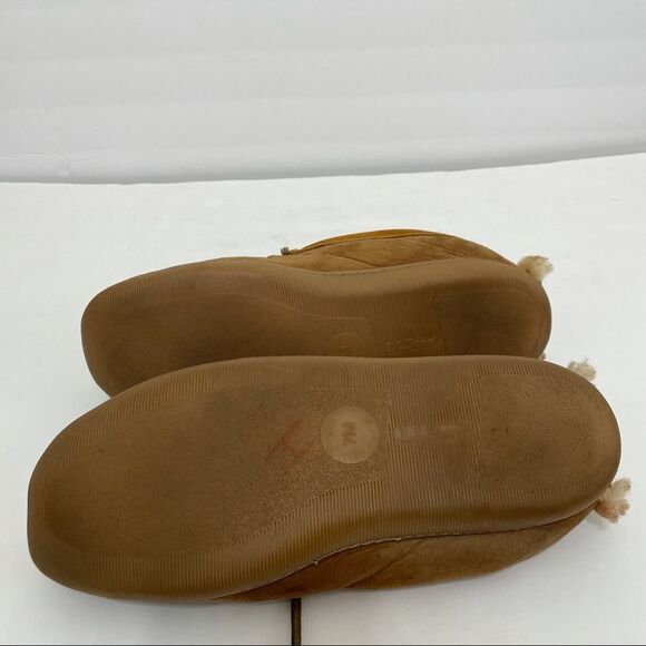 L.L Bean Men’s Wicked Good Leather Sheep Wool Lined Moccasin Slippers - Picture 14 of 15